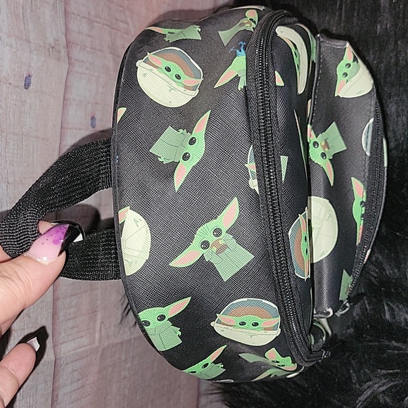 Star Wars Grogu Mini Backpack - Picture 2 of 13